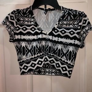 Black and White T-Shirt Crop Top 🔳🔲